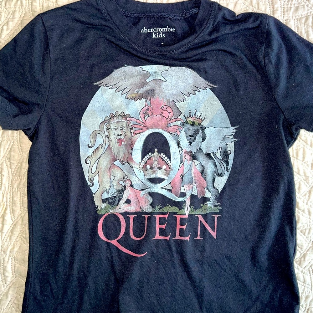 A&F Vintage “Queen” band Tee